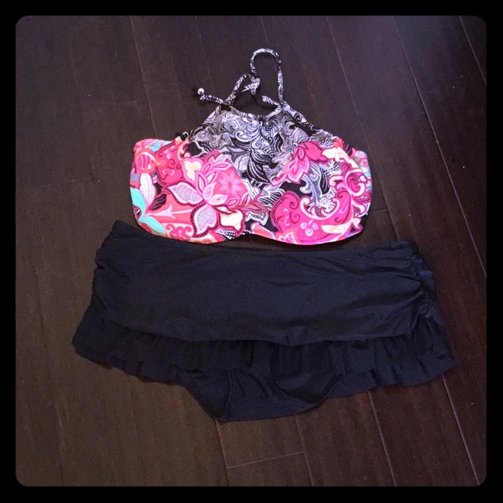 Cute Bikini Haltertop &Bikini Swim Skirt Gem